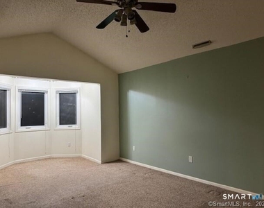 63 Glenrock Road - Photo Thumbnail 8