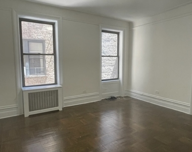 West 104th Street - Photo Thumbnail 2