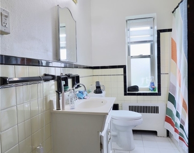 50 Academy Ave - Photo Thumbnail 22