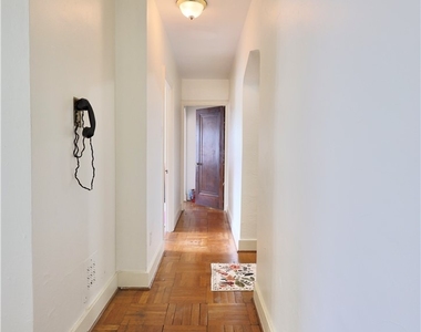 50 Academy Ave - Photo Thumbnail 20
