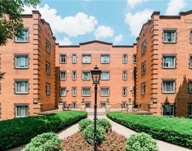 50 Academy Ave - Photo Thumbnail 2