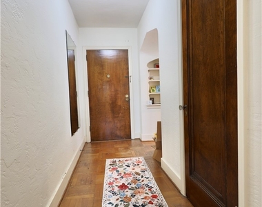 50 Academy Ave - Photo Thumbnail 23