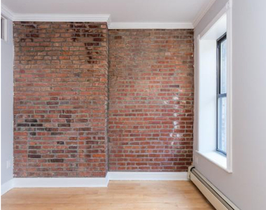 410 East 13th Street - Photo Thumbnail 2