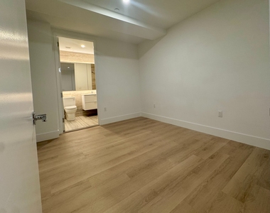 55 Broad Street - Photo Thumbnail 8