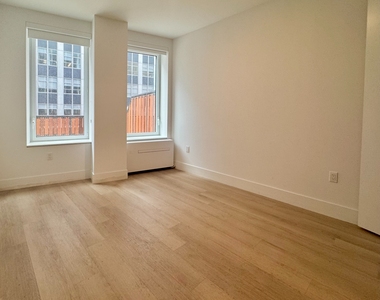 55 Broad Street - Photo Thumbnail 4