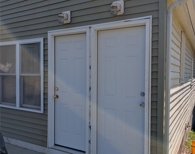 86 Burr Avenue - Photo Thumbnail 1