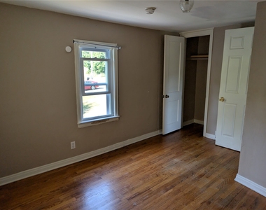 86 Burr Avenue - Photo Thumbnail 12