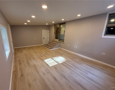 106 Keith Drive - Photo Thumbnail 12
