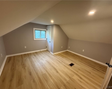 106 Keith Drive - Photo Thumbnail 22