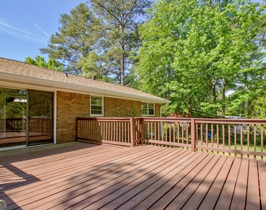 335 Kelly Drive - Photo Thumbnail 15