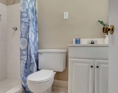 335 Kelly Drive - Photo Thumbnail 11