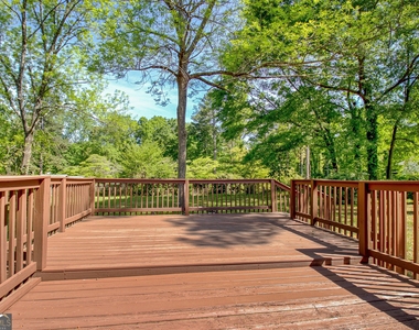 335 Kelly Drive - Photo Thumbnail 14
