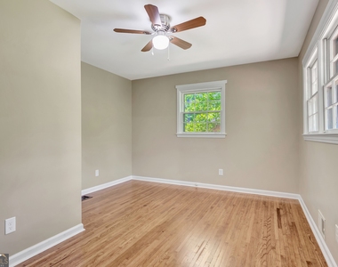 335 Kelly Drive - Photo Thumbnail 12