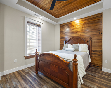 958a Church Street - Photo Thumbnail 15