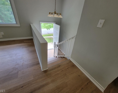6628 Stark Court - Photo Thumbnail 12