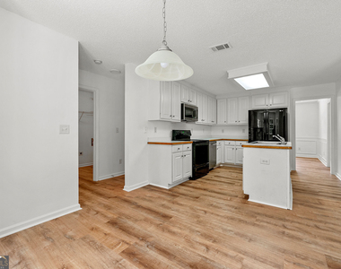 214 Cheyenne Way - Photo Thumbnail 12
