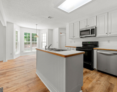 214 Cheyenne Way - Photo Thumbnail 13