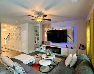 2614 Lovejoy Crossin Lane - Photo Thumbnail 3