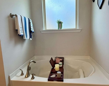 2614 Lovejoy Crossin Lane - Photo Thumbnail 12