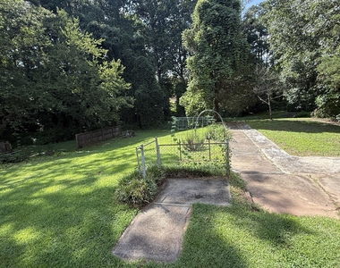 4101 Springlake Circle - Photo Thumbnail 28