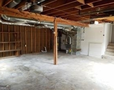 4101 Springlake Circle - Photo Thumbnail 16