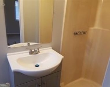 4101 Springlake Circle - Photo Thumbnail 13