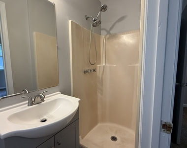 4101 Springlake Circle - Photo Thumbnail 16