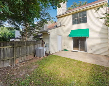 1070 Travelers Trail Nw - Photo Thumbnail 18
