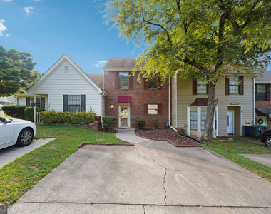 1070 Travelers Trail Nw - Photo Thumbnail 1
