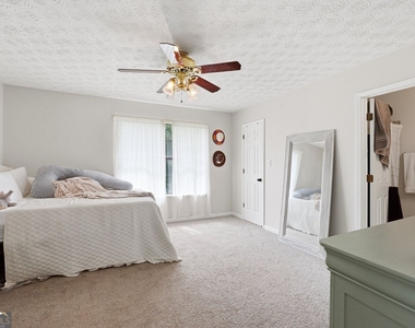 1070 Travelers Trail Nw - Photo Thumbnail 13