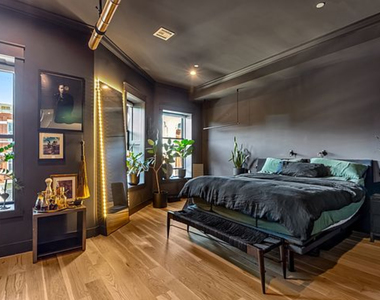 586 Quincy Street - Photo Thumbnail 5