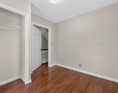 409 Boonton Ave - Photo Thumbnail 15