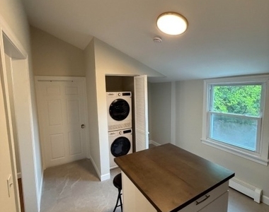 409 Boonton Ave - Photo Thumbnail 11