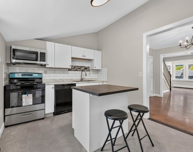 409 Boonton Ave - Photo Thumbnail 8