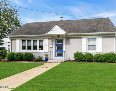 407 8th Avenue - Photo Thumbnail 1