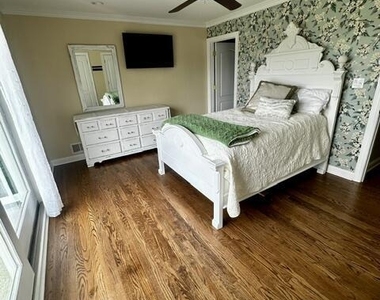 15 Chapin Avenue - Photo Thumbnail 11