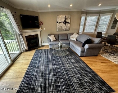 15 Chapin Avenue - Photo Thumbnail 6