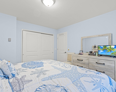 1 Osborne Place - Photo Thumbnail 13