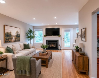 314 Towne Drive - Photo Thumbnail 8