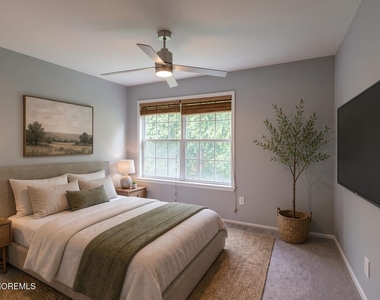 314 Towne Drive - Photo Thumbnail 18