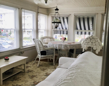 7 Webb Avenue - Photo Thumbnail 4