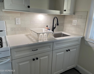 7 Webb Avenue - Photo Thumbnail 8