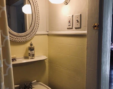 7 Webb Avenue - Photo Thumbnail 14