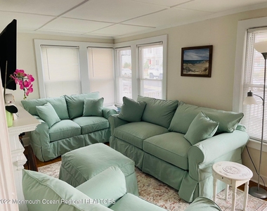 7 Webb Avenue - Photo Thumbnail 3
