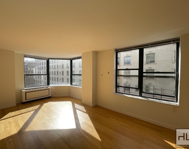 West 87th Street - Photo Thumbnail 1