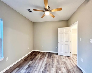 22060 Flanagan Circle - Photo Thumbnail 10