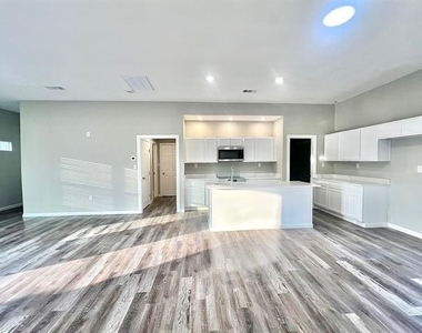 22060 Flanagan Circle - Photo Thumbnail 2