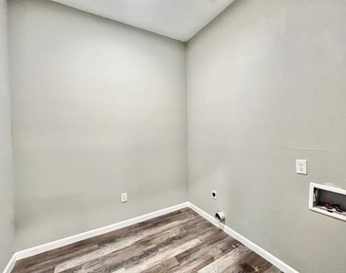 22060 Flanagan Circle - Photo Thumbnail 12