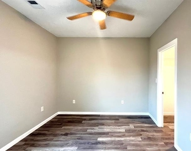 22060 Flanagan Circle - Photo Thumbnail 8