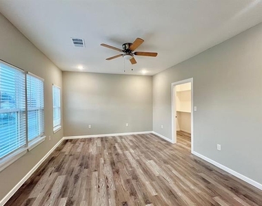 22060 Flanagan Circle - Photo Thumbnail 5
